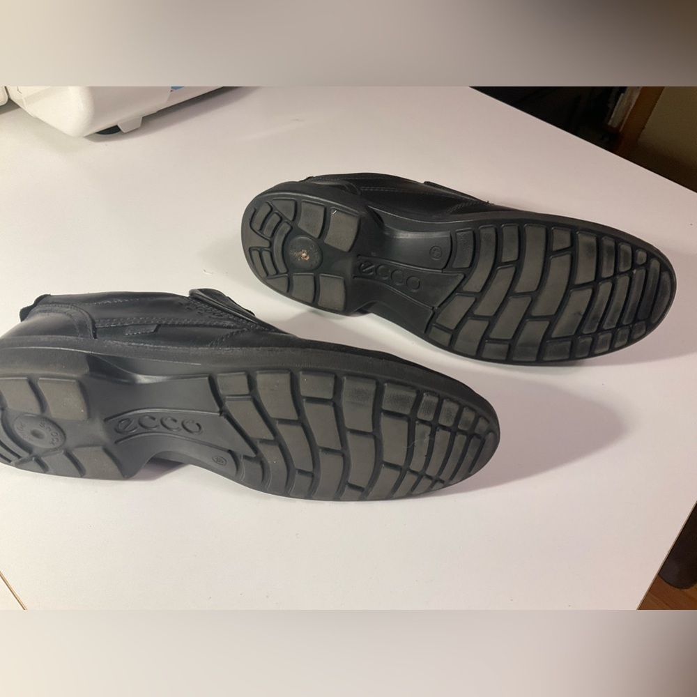 Men’s Gortex (waterproof) Black Ecco Slip on Dressy/Casual Shoe. Size 46/12-12.5 - Picture 4 of 7